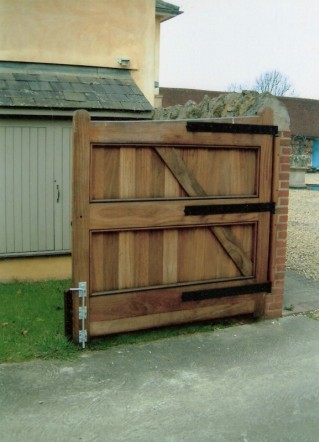 gates.jpg